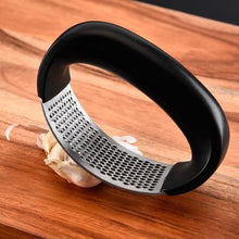 Manual Garlic Press Rocker with Handle